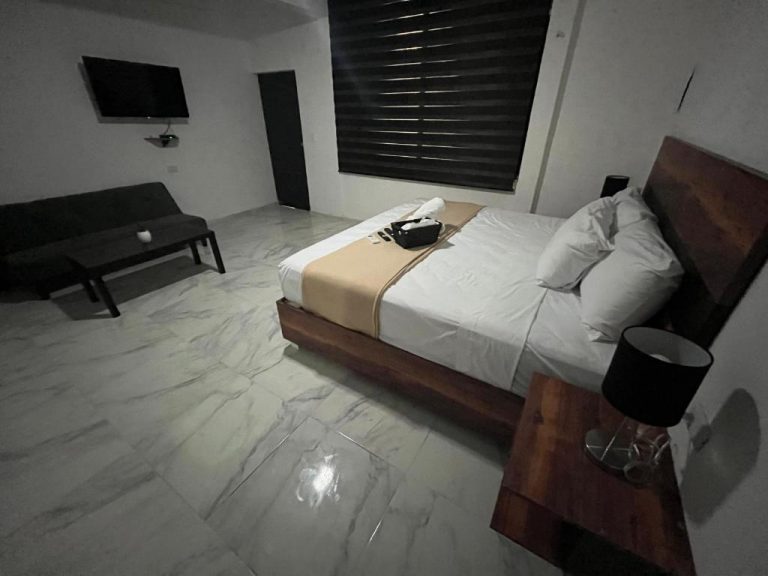 MASTER KING SUITE (2)