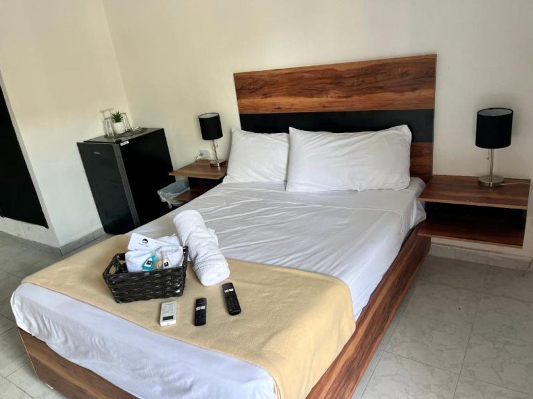 QUEEN SUITE DELUXE (3)